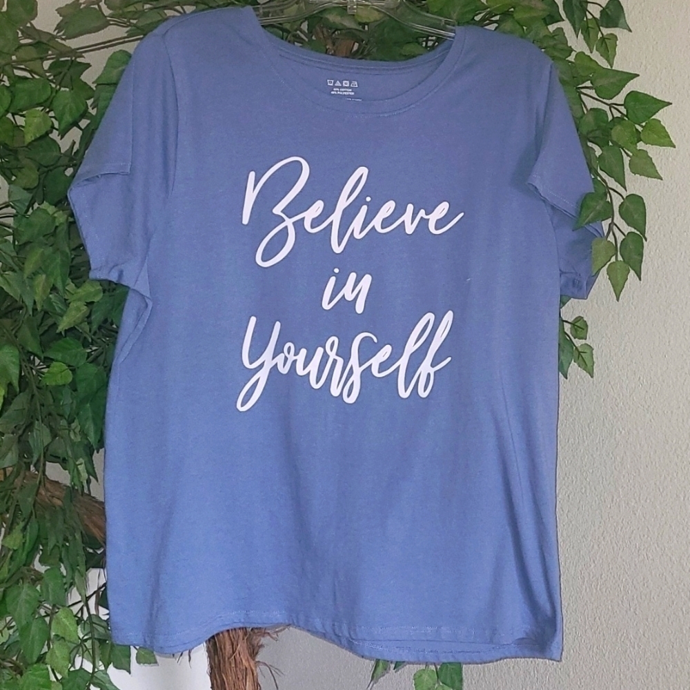 Believe in Yourself graphic short sleeve t.  Size XL